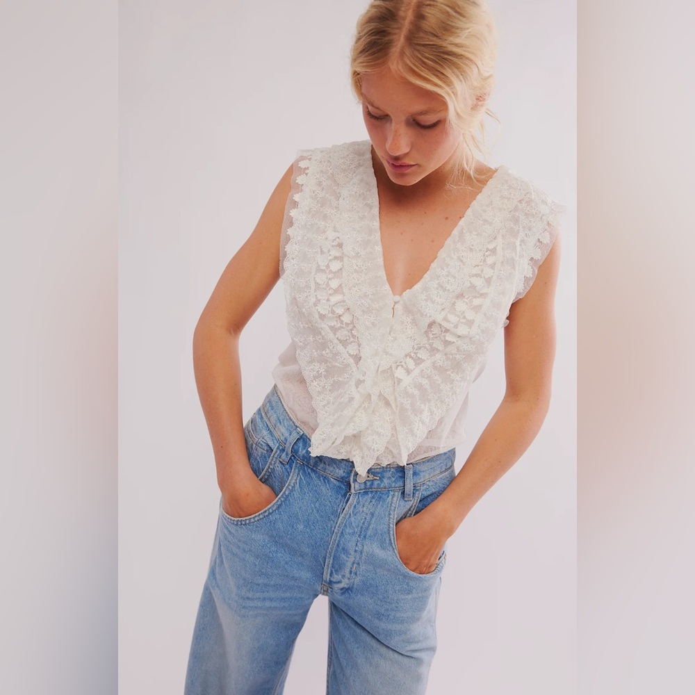 Free People Intimately Making Me Blush Bodysuit Sleeveless Lace Trim White Sz Sm